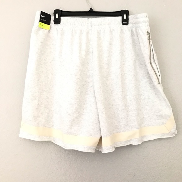 NWT Nike Women’s Basketball Shorts Size: XXL - Picture 9 of 16